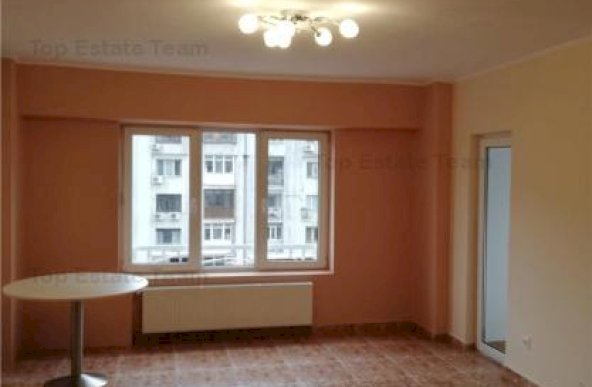 Apartament 3 camere Zona Nerva Traian