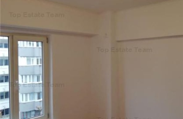 Apartament 3 camere Zona Nerva Traian