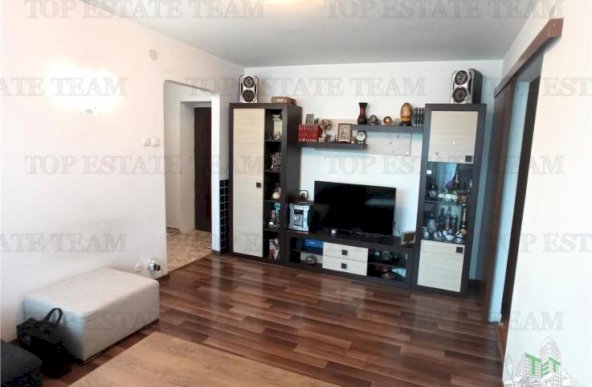 Apartament 2 camere de vanzare, zona Stefan cel Mare