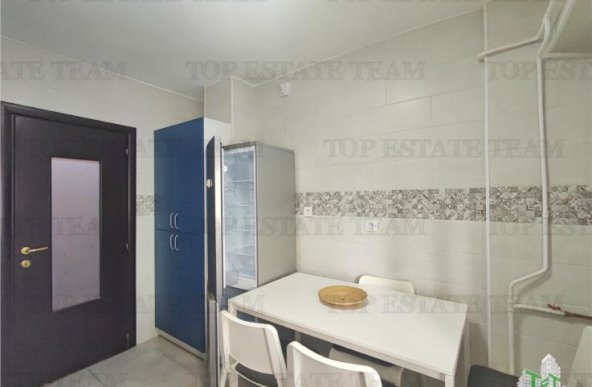 Apartament 3 Camere cu parcare de Inchiriat Bd. Decebal