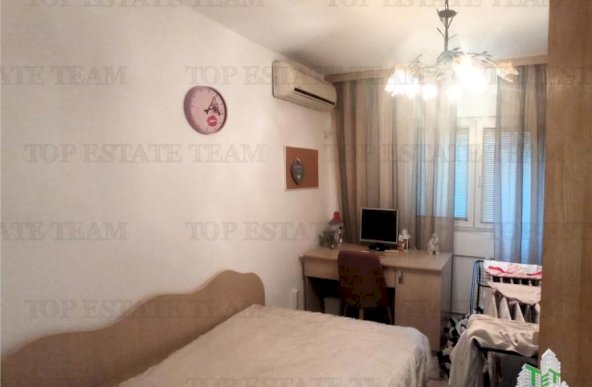 Apartament 3 camere de vanzare, zona Parcul Circului