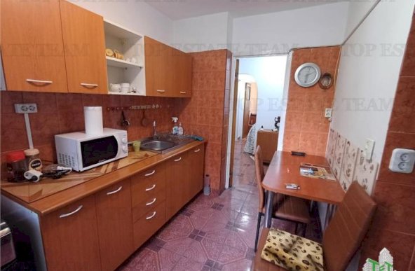 Apartament 3 camere de inchiriat la 2min de metrou Romancierilor