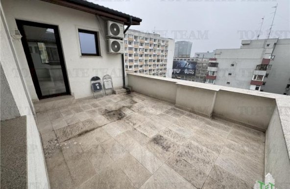 Apartament cu 3 camere de vanzare in zona Dorobanti