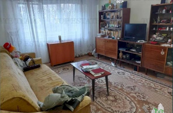 Apartament 3 camere bloc 1979 zona Dreptatii