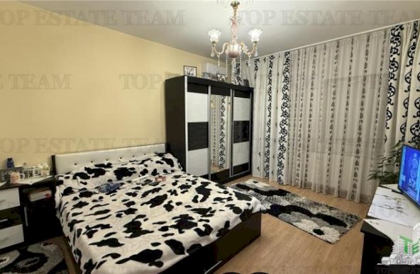 Apartament 3 camere 2 bai decomandat centrala proprie metrou Timpuri Noi