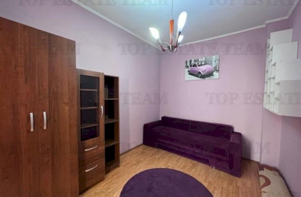 Oferta Apartament 3 camere la pret de Garsoniera centrala proprie in vila metrou Eroii Revolutiei