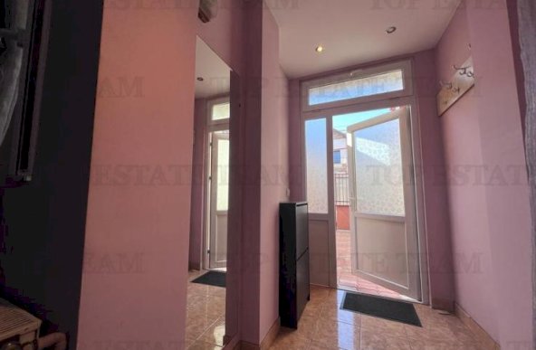 Oferta Apartament 3 camere la pret de Garsoniera centrala proprie in vila metrou Eroii Revolutiei