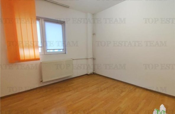 Apartament 3 camere Magura Vulturului Nemobilat