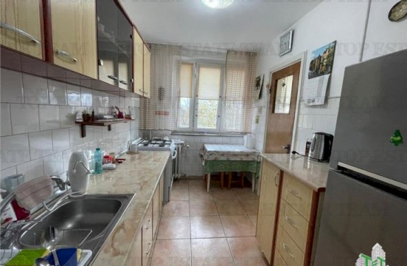 Apartament de vanzare cu 3 camere | Baba Novac - Campia Libertatii