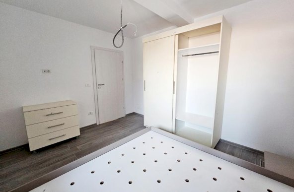 Apartament 3 Camere, Giarmata Vii