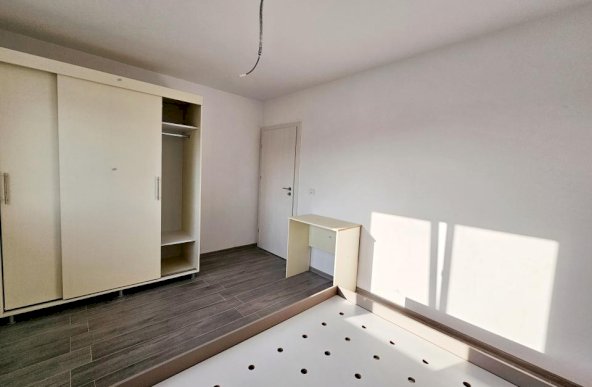 Apartament 3 Camere, Giarmata Vii