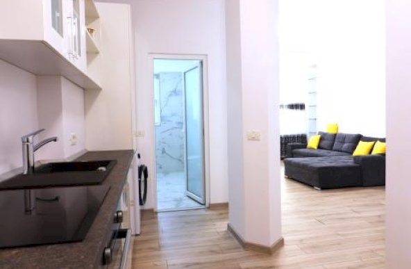 Complet renovat si foarte spatios