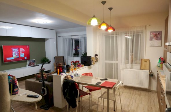 Apartament 3 camere zona Lipovei