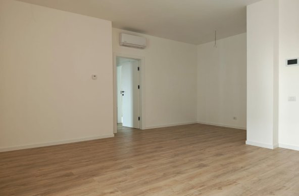 Apartamanet 2 camere Torontalului