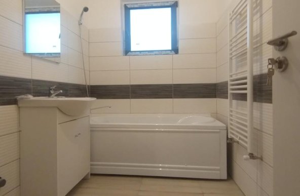 55000euro! Bloc nou!Apartament 1 camera,dec,et 2/4,lift!