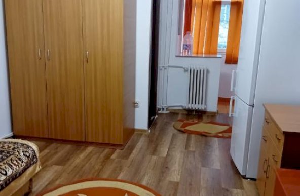 260Euro! Garsoniera Galata, et 1, renovata