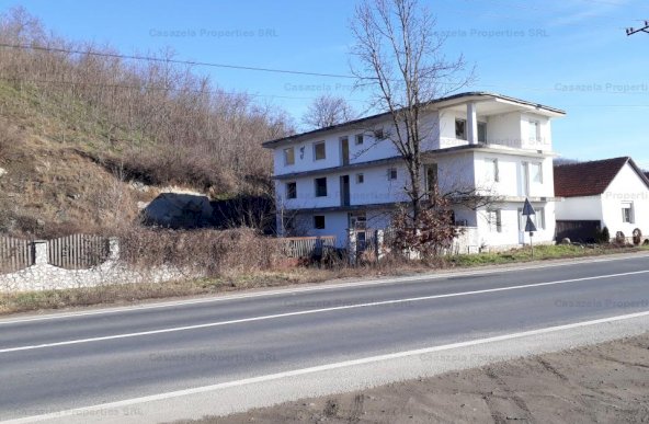 Casa S+P+2E si teren , localitatea Radna, Jud. Arad