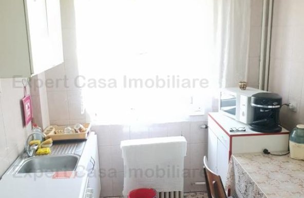 Apartament 2 camere Cantemir-intermediar