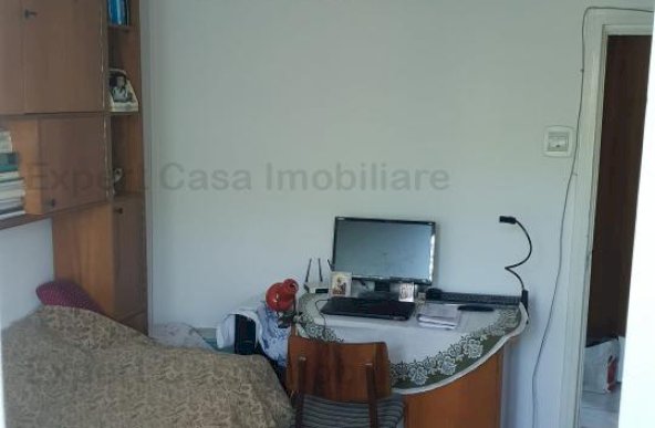 Apartament 2 camere Cantemir-intermediar