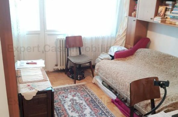 Apartament 2 camere Cantemir-intermediar