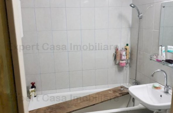 Apartament 2 camere Cantemir-intermediar