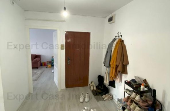 Apartament | 3 camere | Decomandat | Canta