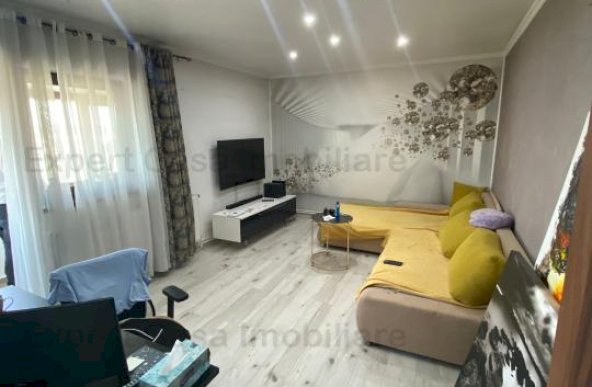 Apartament | 3 camere | Decomandat | Pacurari