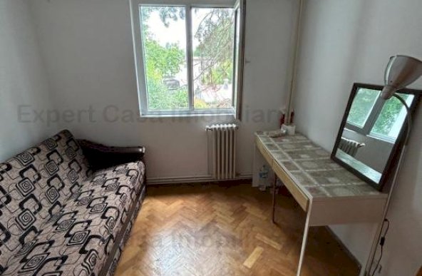 Apartament 4 Camere Decomandat Etaj Intermediar Tatarasi 