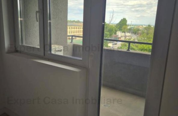 Apartamente noi de vanzare