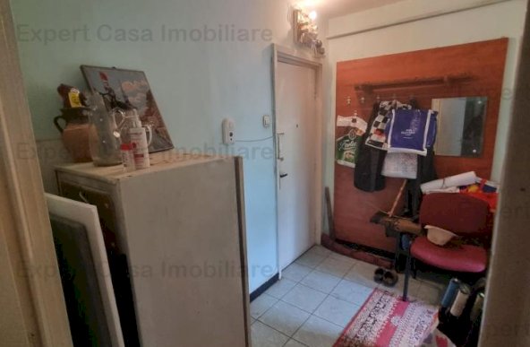 Apartament 2 camere Podu Ros. Centru. Etaj 2