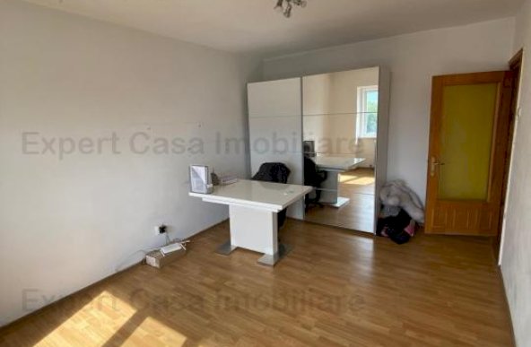 Apartament | 3 camere | Decomandat | Pacurari