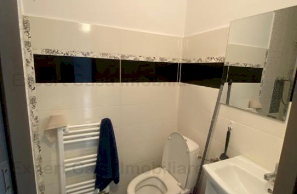 Apartament | 4 camere | Decomandat | Copou