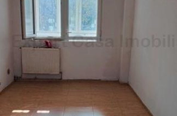 Apartment cu 4 camere Podu Ros