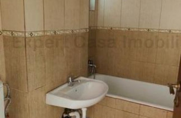 Apartment cu 4 camere Podu Ros