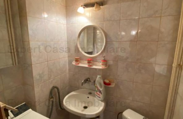 Apartament | 4 camere | Semidecomandat | Copou