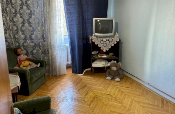 Apartament 3 camere Alexandru cel Bun