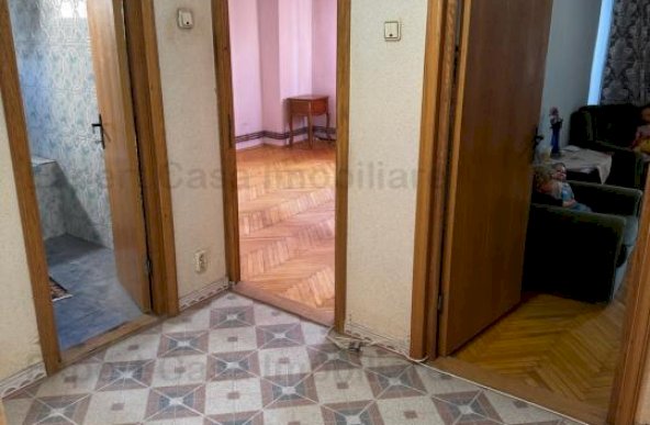 Apartament 3 camere Alexandru cel Bun