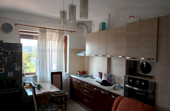 Apartament 3 camere,bloc 2014,Tatarasi-Flora