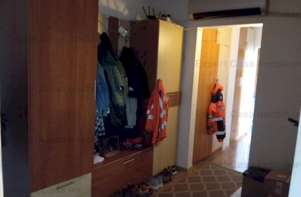 Apartament | 3 camere | Decomandat | Canta