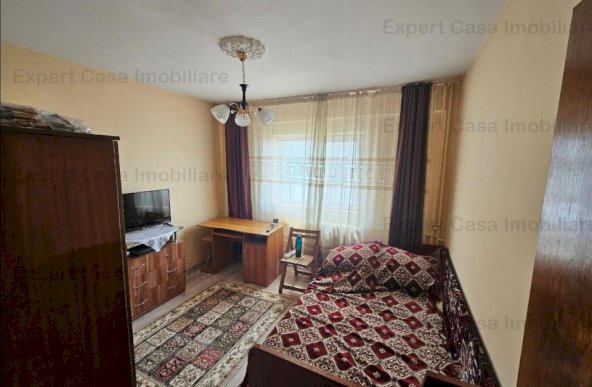 Apartament | 3 camere | Decomandat |Gara