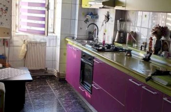 Apartament | 3 camere | Decomandat |Pacurari