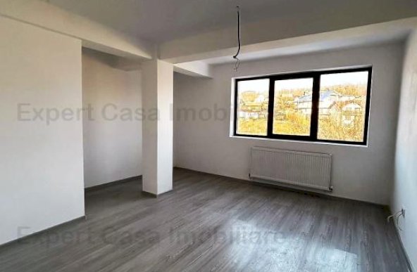 Apartament 4 camere la vila 2023,Podul de Fier-Moara de Vant