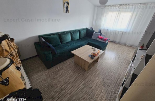 Apartament 3 camere decomandat Alexandru Cel Bun