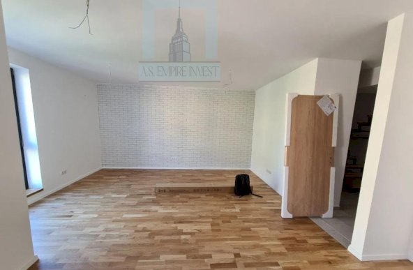 Apartament 4 camere pe doua nivele - zona Brașovul Vechi