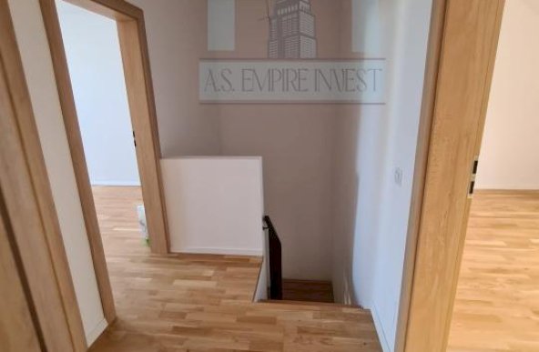 Apartament 4 camere pe doua nivele - zona Brașovul Vechi