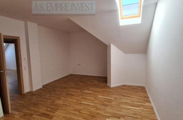 Apartament 4 camere pe doua nivele - zona Brașovul Vechi