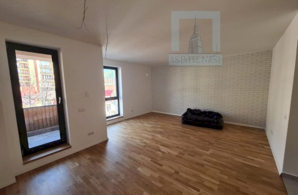 Apartament 4 camere pe doua nivele - zona Brașovul Vechi