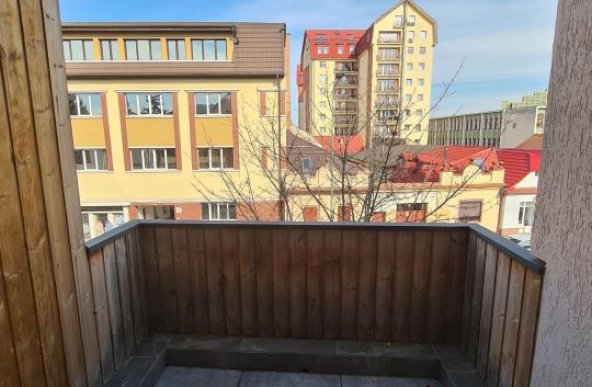 Apartament 4 camere pe doua nivele - zona Brașovul Vechi