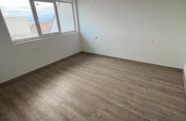 Apartament 2 camere + birou 24mp - zona Sanpetru