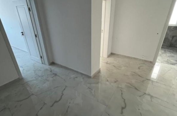 Apartament 2 camere + birou 24mp - zona Sanpetru